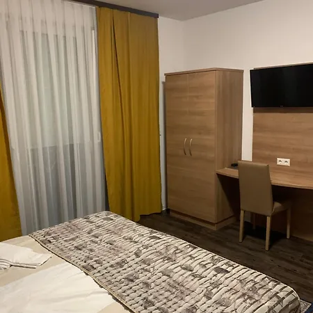 Pizzeria Da Beni 3* Kochersteinsfeld