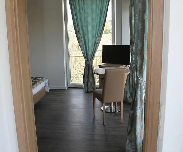 Pizzeria Da Beni Hotel Kochersteinsfeld