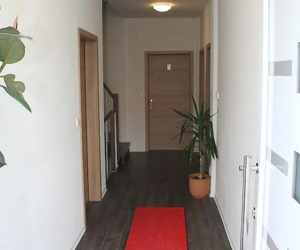 Pizzeria Da Beni 3* Kochersteinsfeld